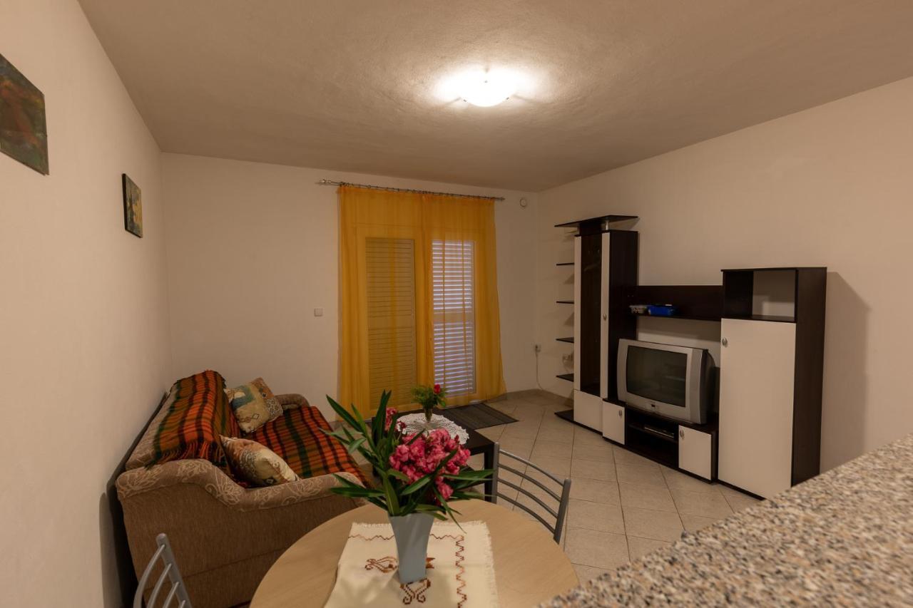 Apartman Kristo Vir Luaran gambar