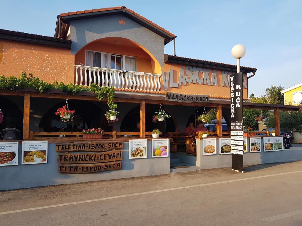 Apartman Kristo Vir Luaran gambar
